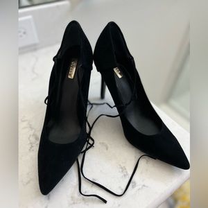 GUESS Laced up Heels Size 41